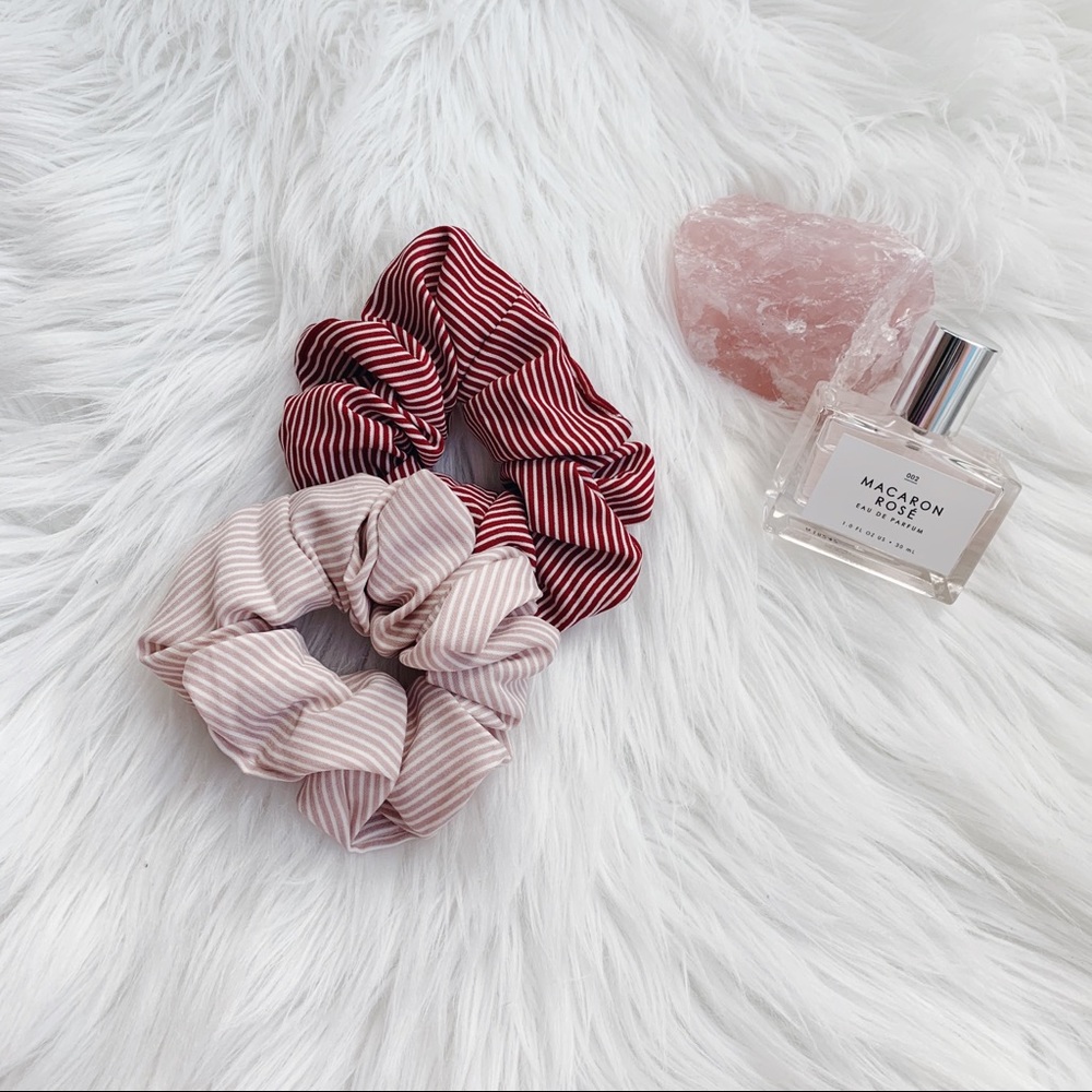 (5 🌟) 🆕 6 PACK Striped Scrunchies - Picture 3 of 8